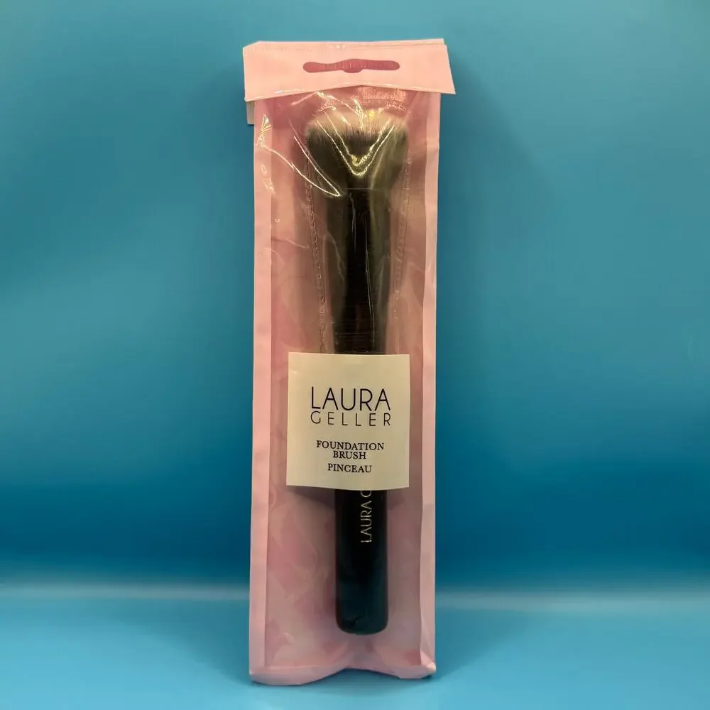 Laura Geller Smooth Operator Foundation Brush